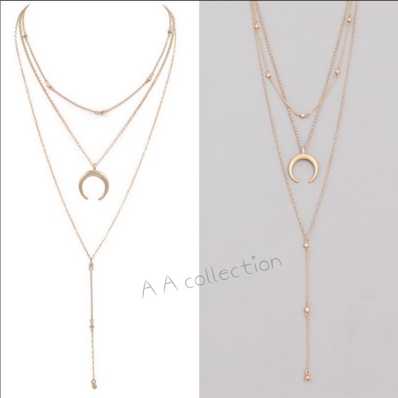 Layered necklace pendant crescent moon Worn Gold - Picture 4 of 4